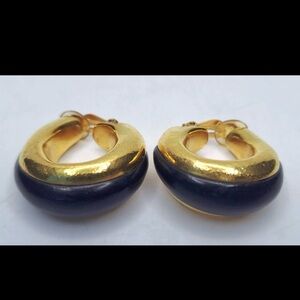 Steve Vaubel Modernist Chunky Clip On Gold Tone + Black Hoop Earrings Signed